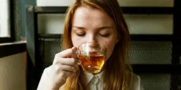 Is Slimming Tea Safe to Drink Every Day for Weight Loss?