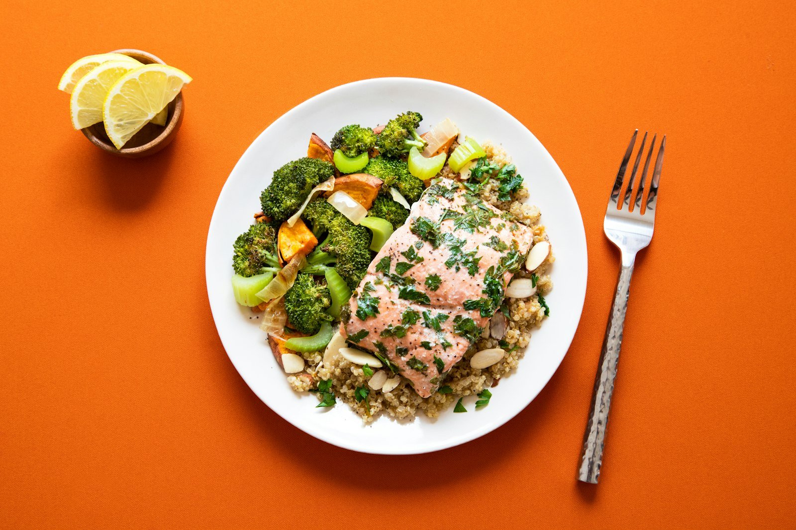 Prostate-friendly meal with salmon, tomatoes, and broccoli